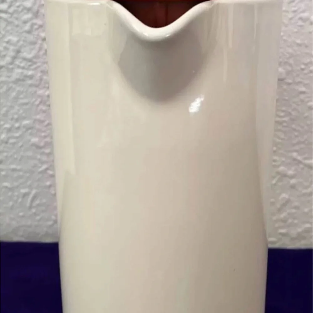 Crate & Barrel La Chocolatiere HotChocolate Pot Ceramic French PressFrother 34oz